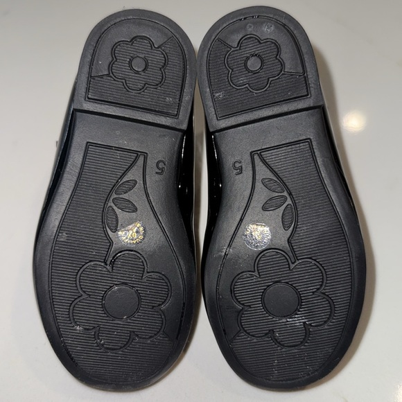 Toddler Black Patent Dress Shoes - Picture 6 of 7